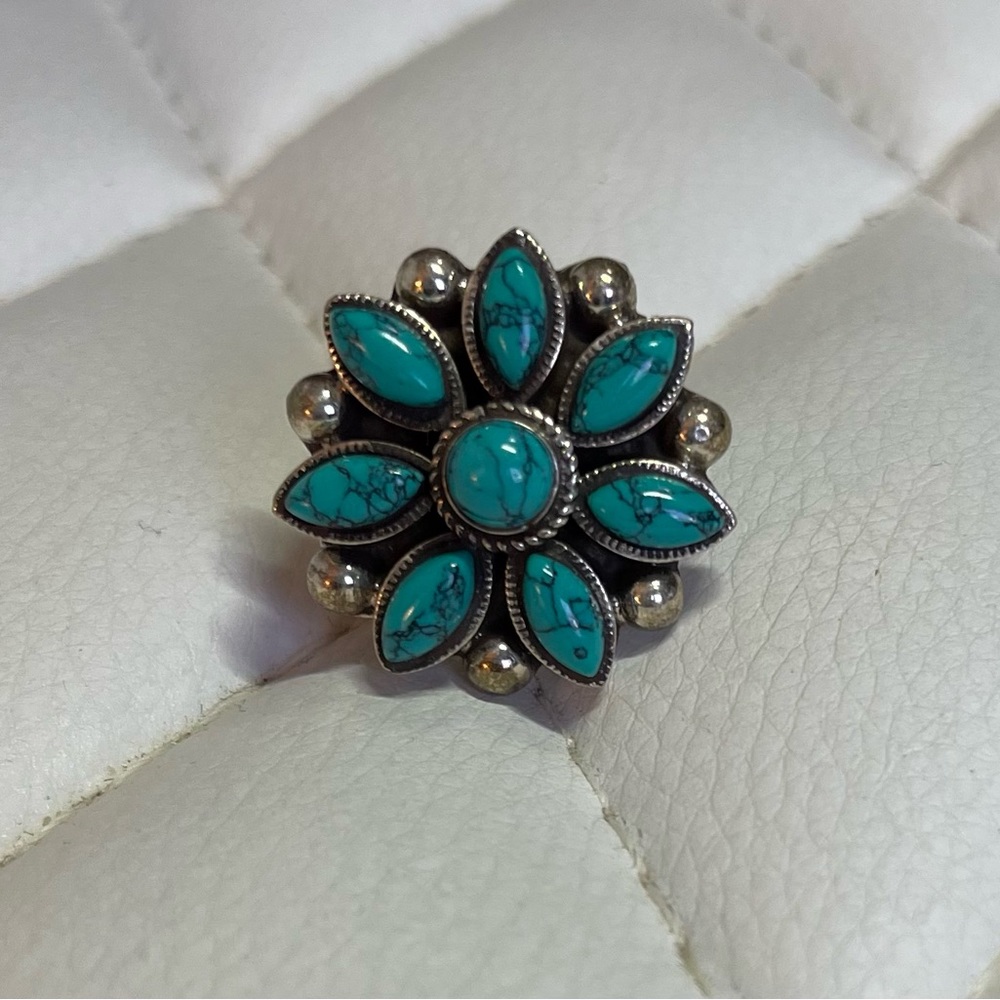 Sterling Silver and Turquoise Flower Ring Size 8